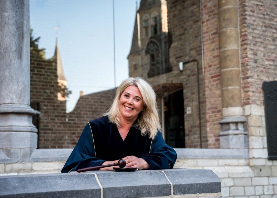 CLAUDIA TROUWT – ZAKELIJKE FOTOGRAFIE